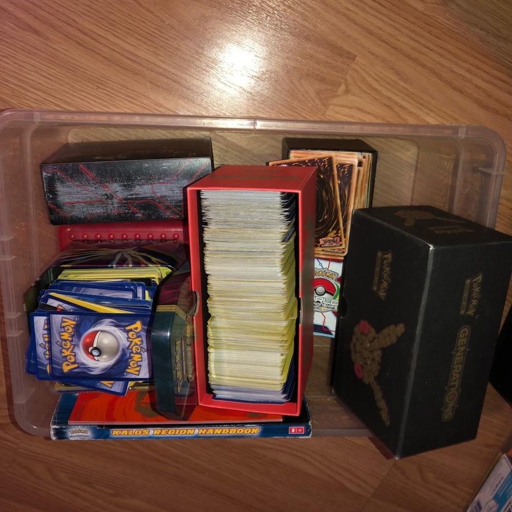 POKÉMON LOT